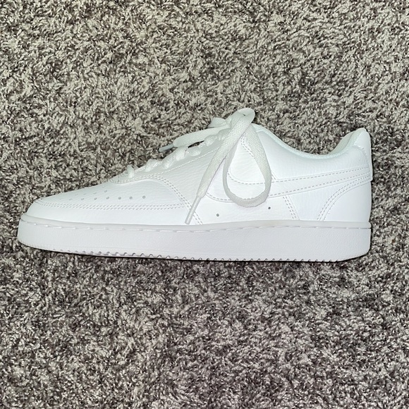 COPY - nike court vision low - Picture 4 of 5